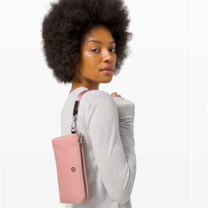 Lululemon Curved Wristlet - Nylon